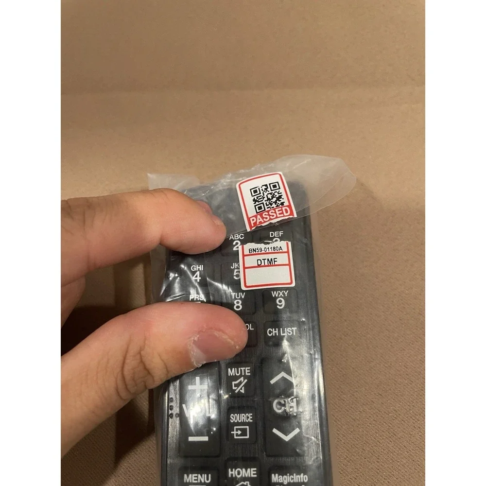 OEM Samsung Commercial Display Remote Control BN59-01180A Signage Open Packaging